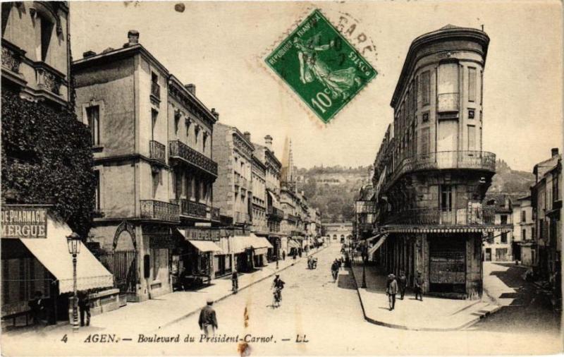 Carte postale ancienne Agen - Boulevard du President-Carnot à Agen
