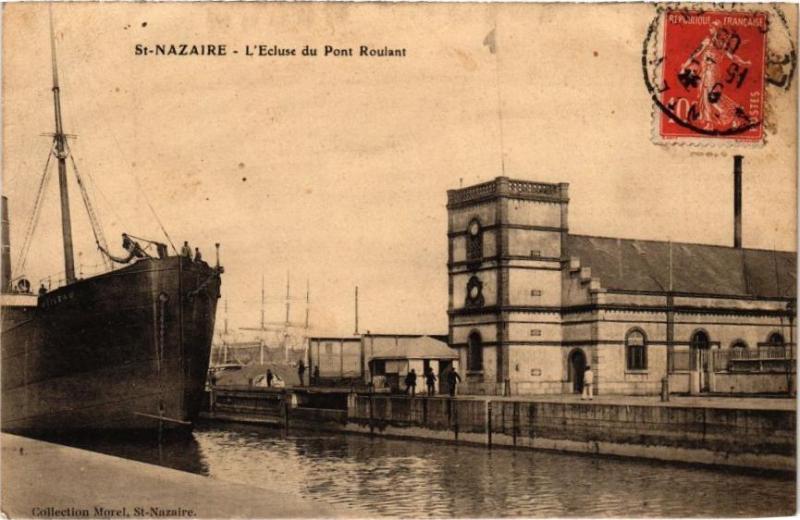Carte postale ancienne Saint-Nazaire - L'Ecluse du Pont Roulant à Saint-Nazaire