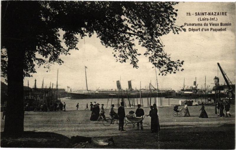 Carte postale ancienne Saint-Nazaire - Panorama du Vieux Bassin à Saint-Nazaire