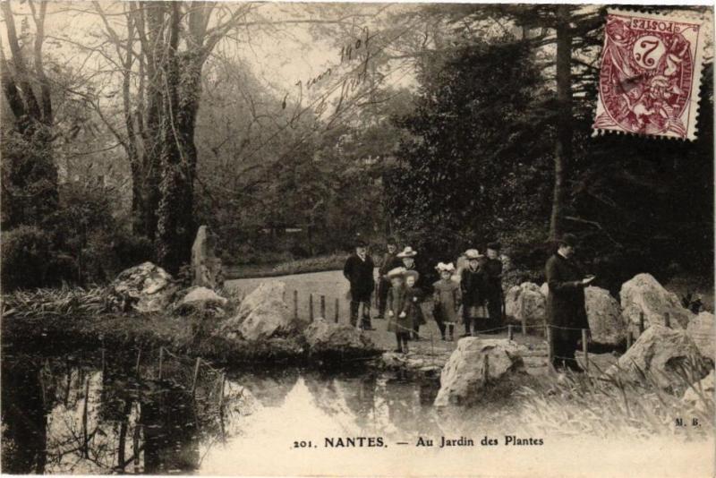 Carte postale ancienne Nantes - Au Jardin des Plantes à Nantes