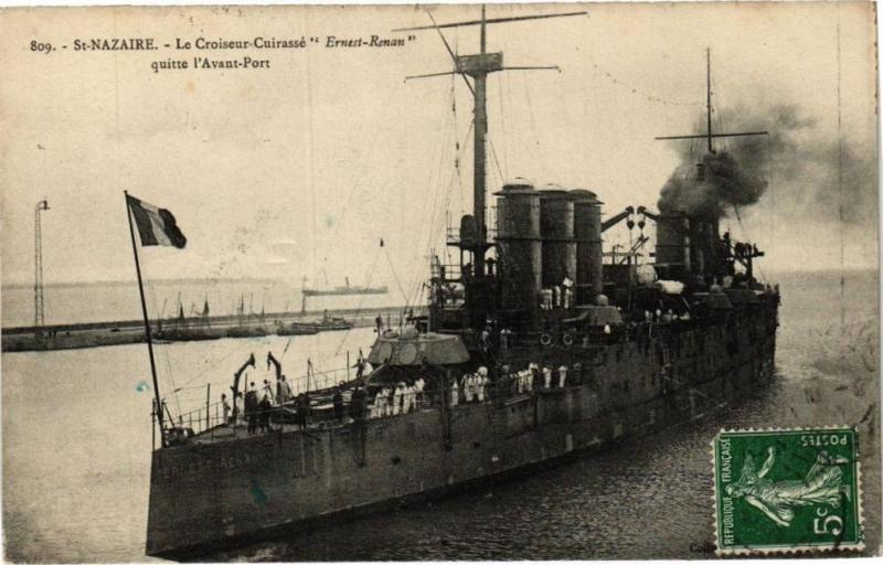 Carte postale ancienne Saint-Nazaire-Le Croiseur-Cuirasse à Saint-Nazaire