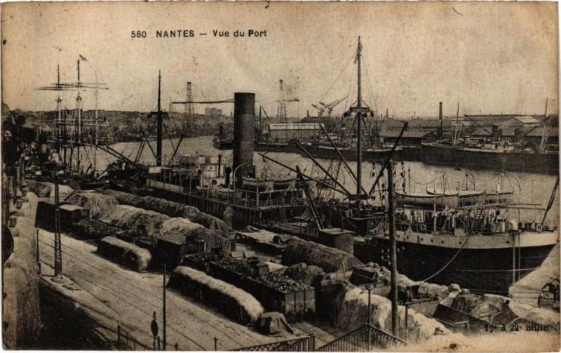 Carte postale ancienne Nantes - Vue du Port à Nantes