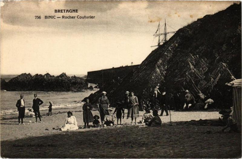 Carte postale ancienne Bretagne - Binic - Rocher Couturier
