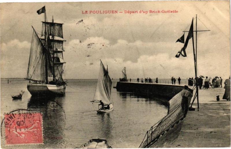 Carte postale ancienne Le Pouliguen - Départ d'un Brick-Goelette au Pouliguen
