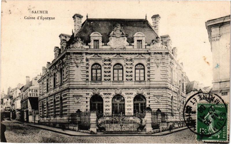 Carte postale ancienne Saumur - Caisse d'Epargne à Saumur
