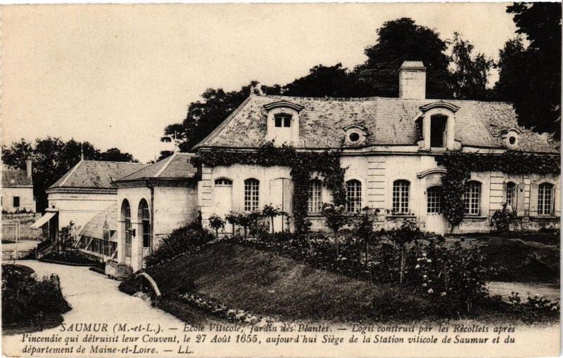 Carte postale ancienne Saumur - Ecole Vilicoles Jardin des Biantes - Logis à Saumur