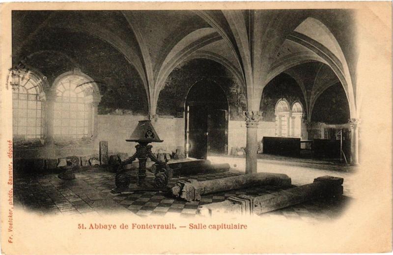 Carte postale ancienne Abbaye de Fontevrault - Salle capitulaire