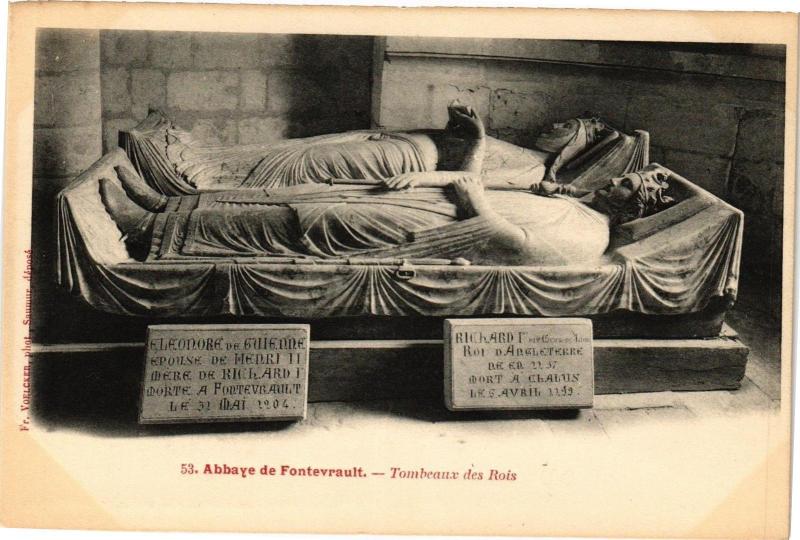 Carte postale ancienne Abbaye de Fontevrault - Tombeaux des Rois