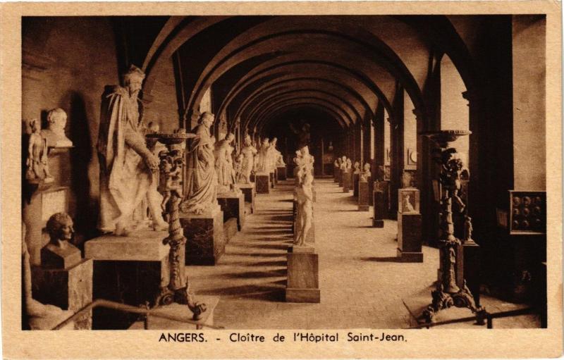 Carte postale ancienne Angers - Cloitre de l'Hopital Saint-Jean à Angers