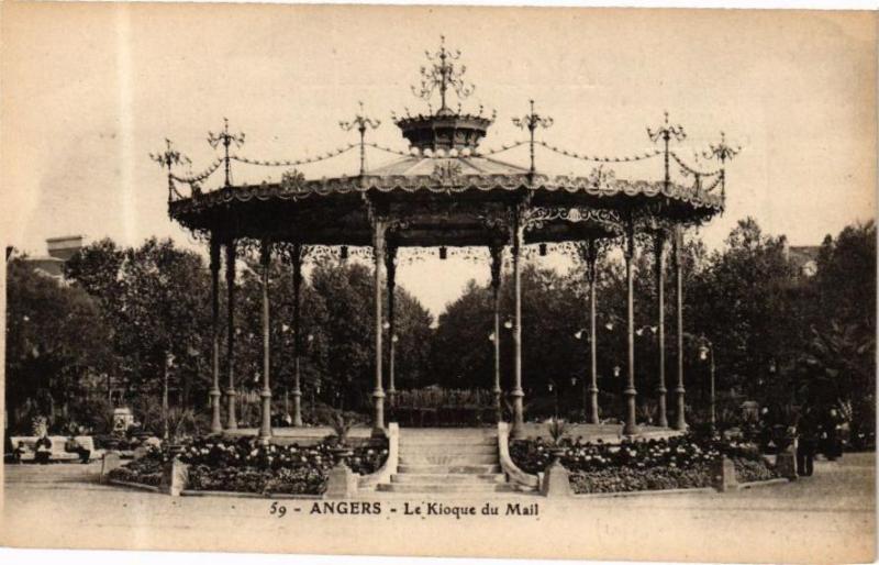 Carte postale ancienne Angers - Le Kiosque du Mail à Angers
