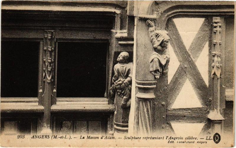 Carte postale ancienne Angers - La Maison d'Adam - Sculpture representant à Angers