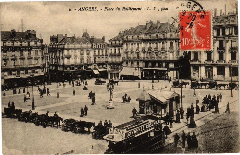 Carte postale ancienne Angers-Place du Ralliement à Angers