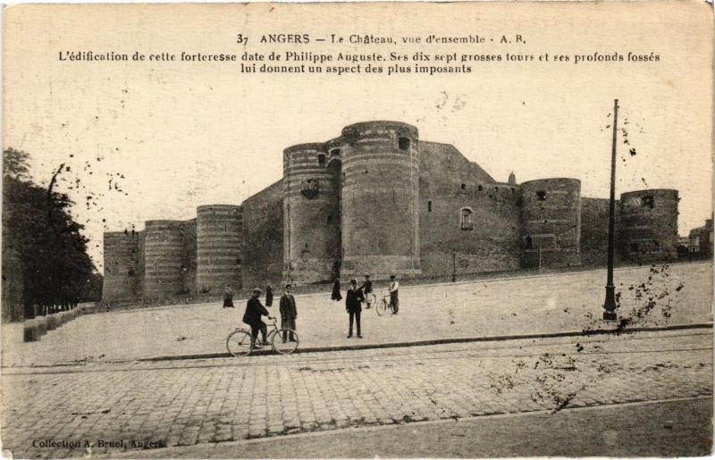 Carte postale ancienne Angers - Le Chateau vue d'ensemble - L'edification de cette à Angers