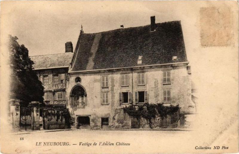 Carte postale ancienne Le Neubourg - Vestige de l'Ancien Chateau au Neubourg