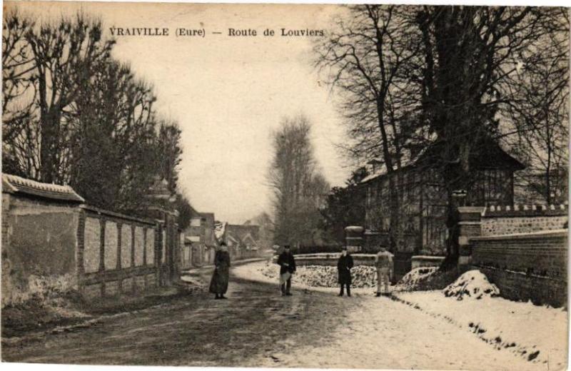 Carte postale ancienne Vraiville - Route de Louviers à Vraiville