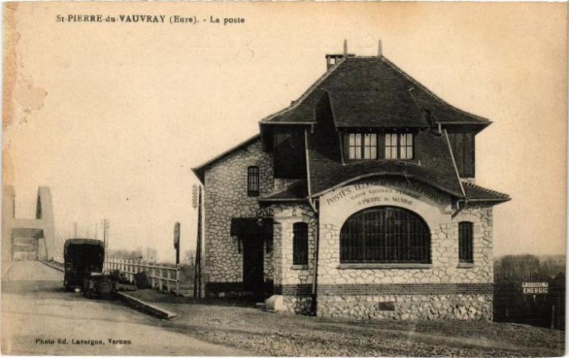 Carte postale ancienne Saint-Pierre-du-Vauvray - La poste à Saint-Pierre-du-Vauvray