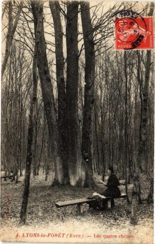 Carte postale ancienne Lyons-la-Foret - Les Quatre chénes à Lyons-la-Forêt