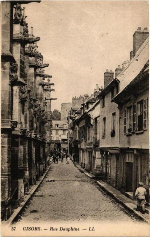 Carte postale ancienne Gisors - Rue Dauphine à Gisors