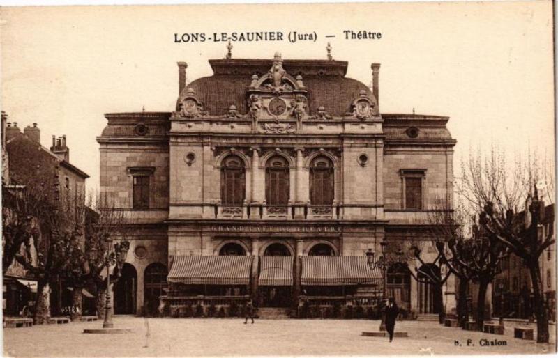 Carte postale ancienne Lons-le-Saunier-Theatre à Lons-le-Saunier