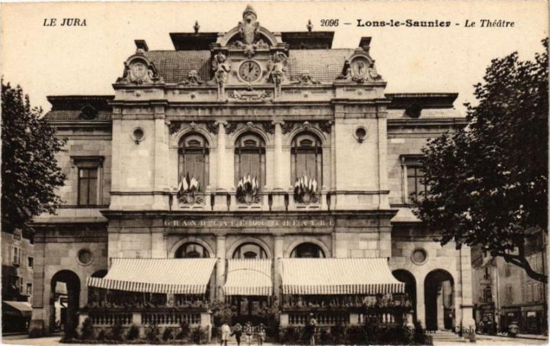Carte postale ancienne Lons-le-Saunier-Le Theatre à Lons-le-Saunier