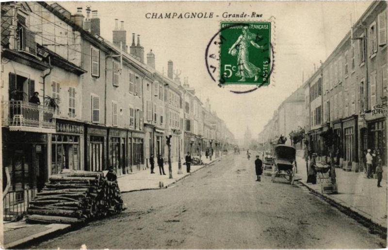 Carte postale ancienne Champagnole - Grande Rue à Champagnole