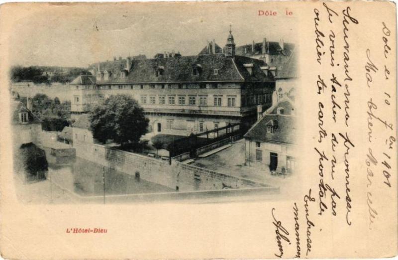 Carte postale ancienne Dole -L'Hotel Dieu