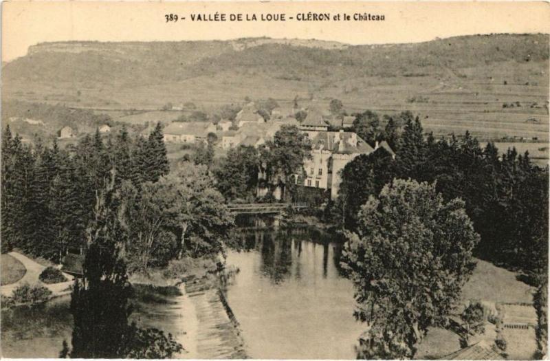Carte postale ancienne Vallée de la Loue - Cleron et le Chateau