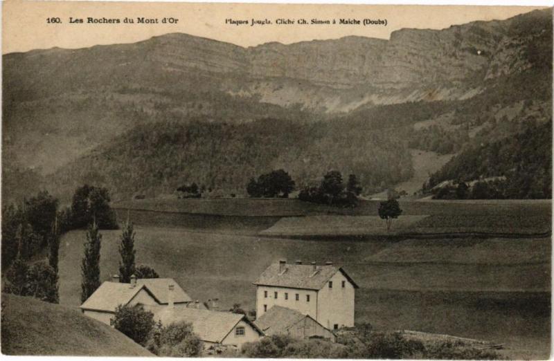 Carte postale ancienne Les Rochers du Mont d'Or