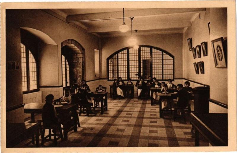 Carte postale ancienne Lagrasse-Orphelinat des Médaillés Militaires-Le Réfectoire à Lagrasse
