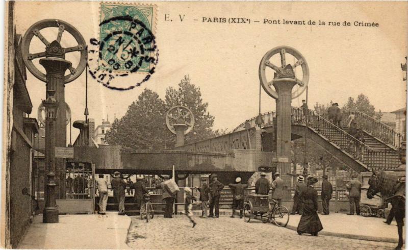Carte postale ancienne Pont levant de la rue de Crimée à Paris 19e