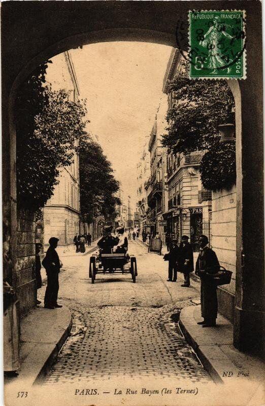 Carte postale ancienne Les Ternes - La Rue Bayen à Paris 17e