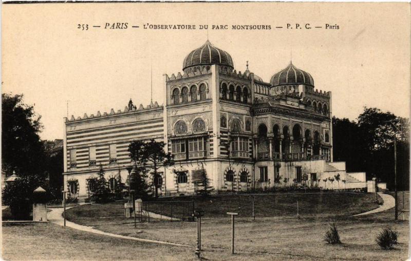 Carte postale ancienne L'Observatoire du Parc Montsouris à Paris 14e