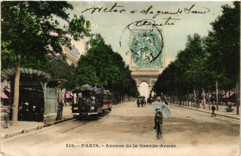 Carte postale ancienne Avenue de la Grande-Armée à Paris 16e