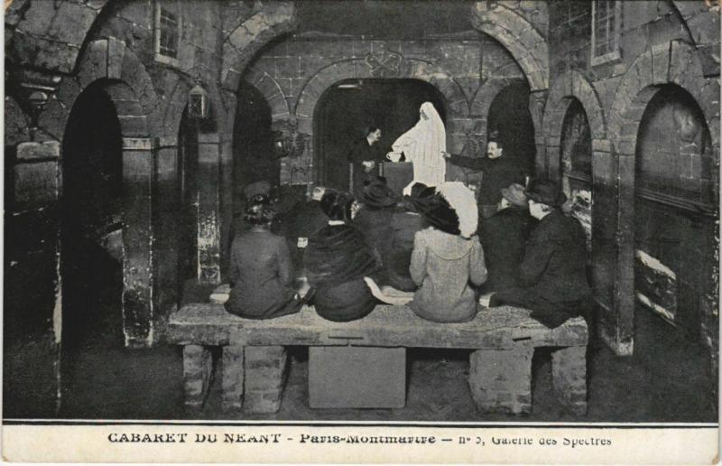 Carte postale ancienne Montmartre - Cabaret du Néant - Galerie des Spectres à Paris 18e