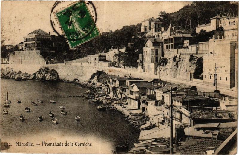 Carte postale ancienne Marseille-Promenade de la Corniche à Marseille