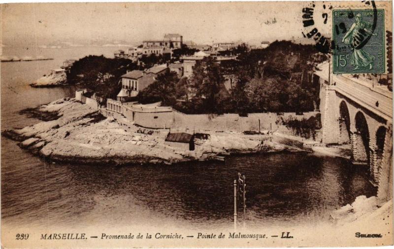 Carte postale ancienne Marseille-Promenade de la Corniche-Pointe de Malmousque à Marseille