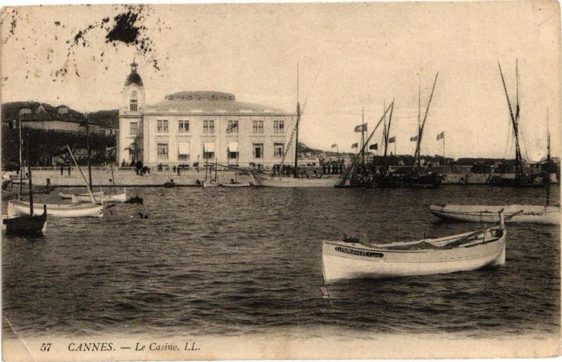 Carte postale ancienne Cannes - Le Casino à Cannes