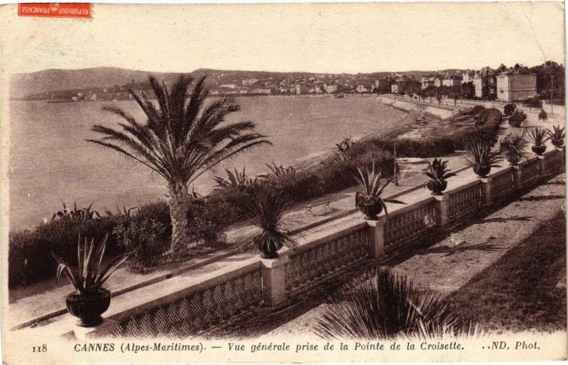 Carte postale ancienne Cannes - Vue générale prise de la Pointe de... à Cannes