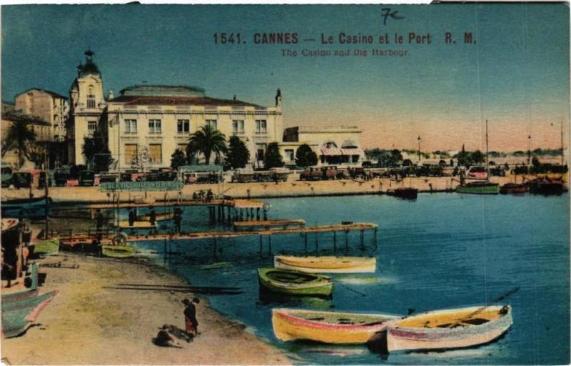Carte postale ancienne Cannes Le Casino et le Port à Cannes