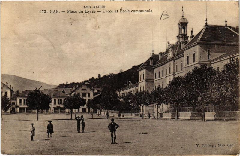 Carte postale ancienne Les Alpes - Place du Lycée - Lycée et Ecole communale