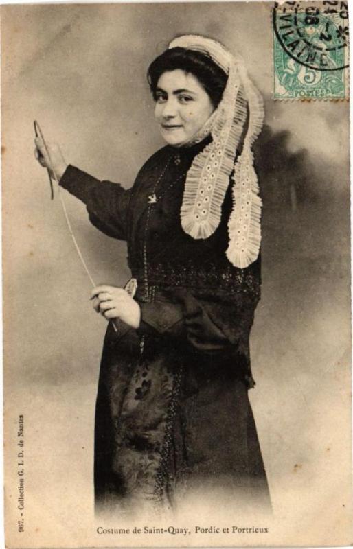Carte postale ancienne Costume de Saint-Quay Pordic et Portrieux à Pordic