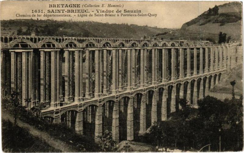 Carte postale ancienne Saint-Brieuc-Viaduc de Sauzin à Saint-Brieuc