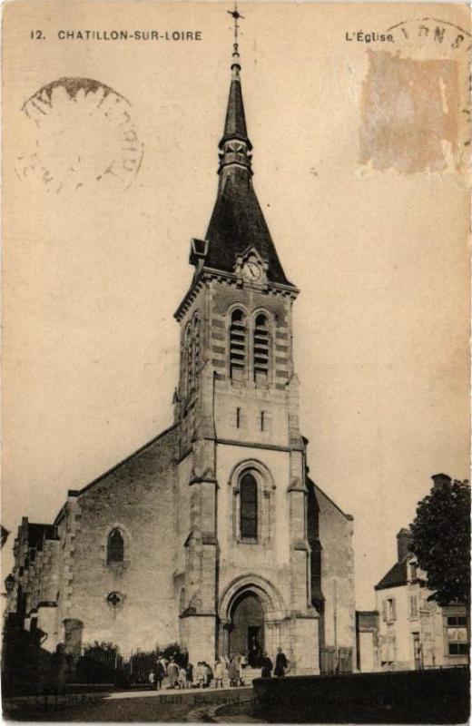 Carte postale ancienne Chatillon-sur-Loire - L'Eglise à Châtillon-sur-Loire