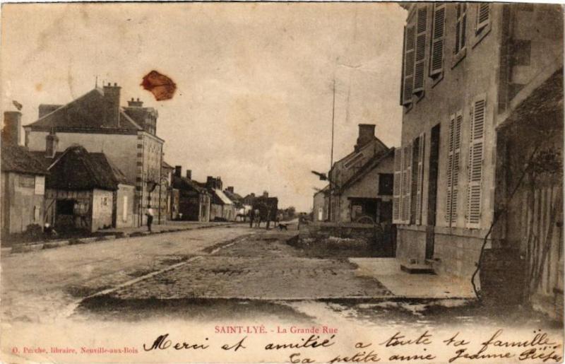 Carte postale ancienne Saint-Lye-La Grande Rue