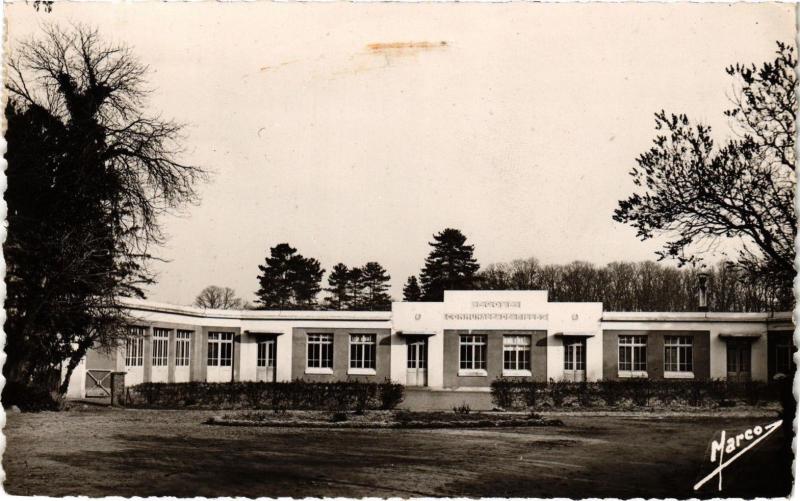 Carte postale ancienne Chateauneuf-en-Thymerais - L'Ecole des filles La Pajorter à Châteauneuf-en-Thymerais