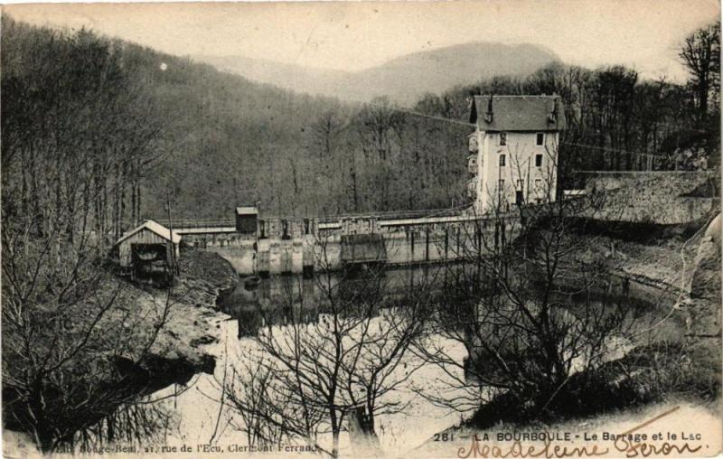 Carte postale ancienne La Bourboule-Le Barrage et le Lac à La Bourboule