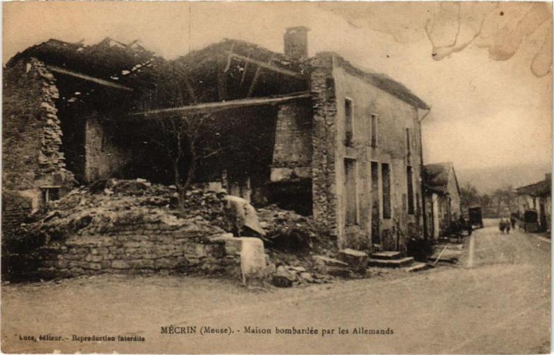 Carte postale ancienne Mécrin-Maison bombardée par les Allemands à Mécrin