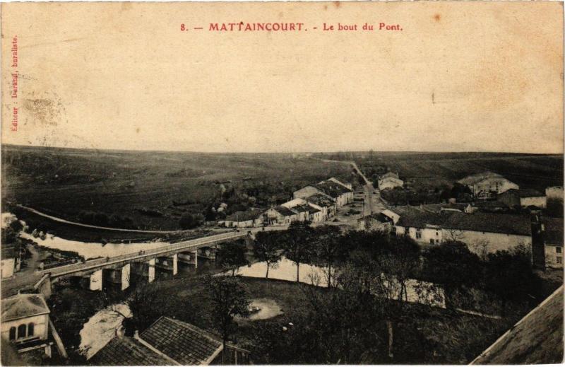 Carte postale ancienne Mattaincourt - Le bout du Pont à Mattaincourt