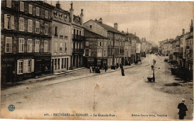 Carte postale ancienne Bruyeres-en-Vosges - La Grande Rue à Grand