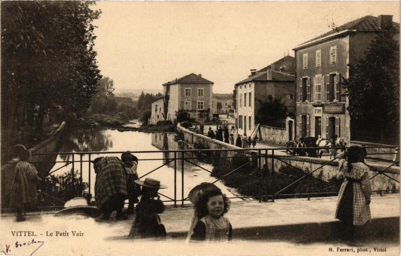 Carte postale ancienne Vittel - Le Petit Vair à Vittel